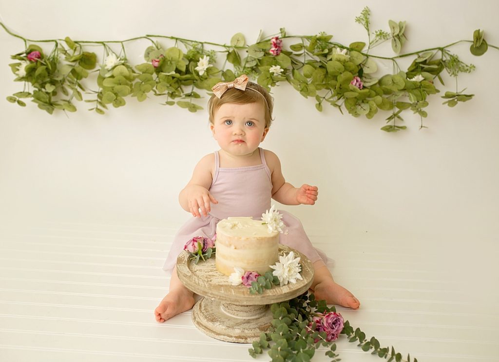 Cake Smash Photography session by Michelle Sailer.