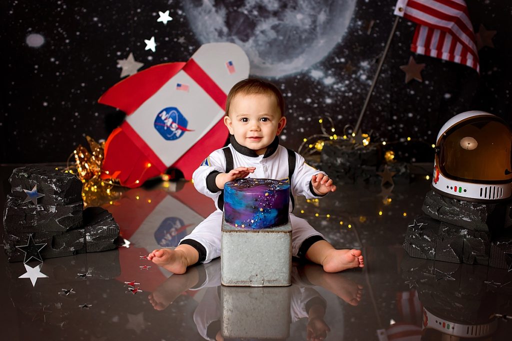 First Birthday Cake Smash Photography session by Michelle Sailer.