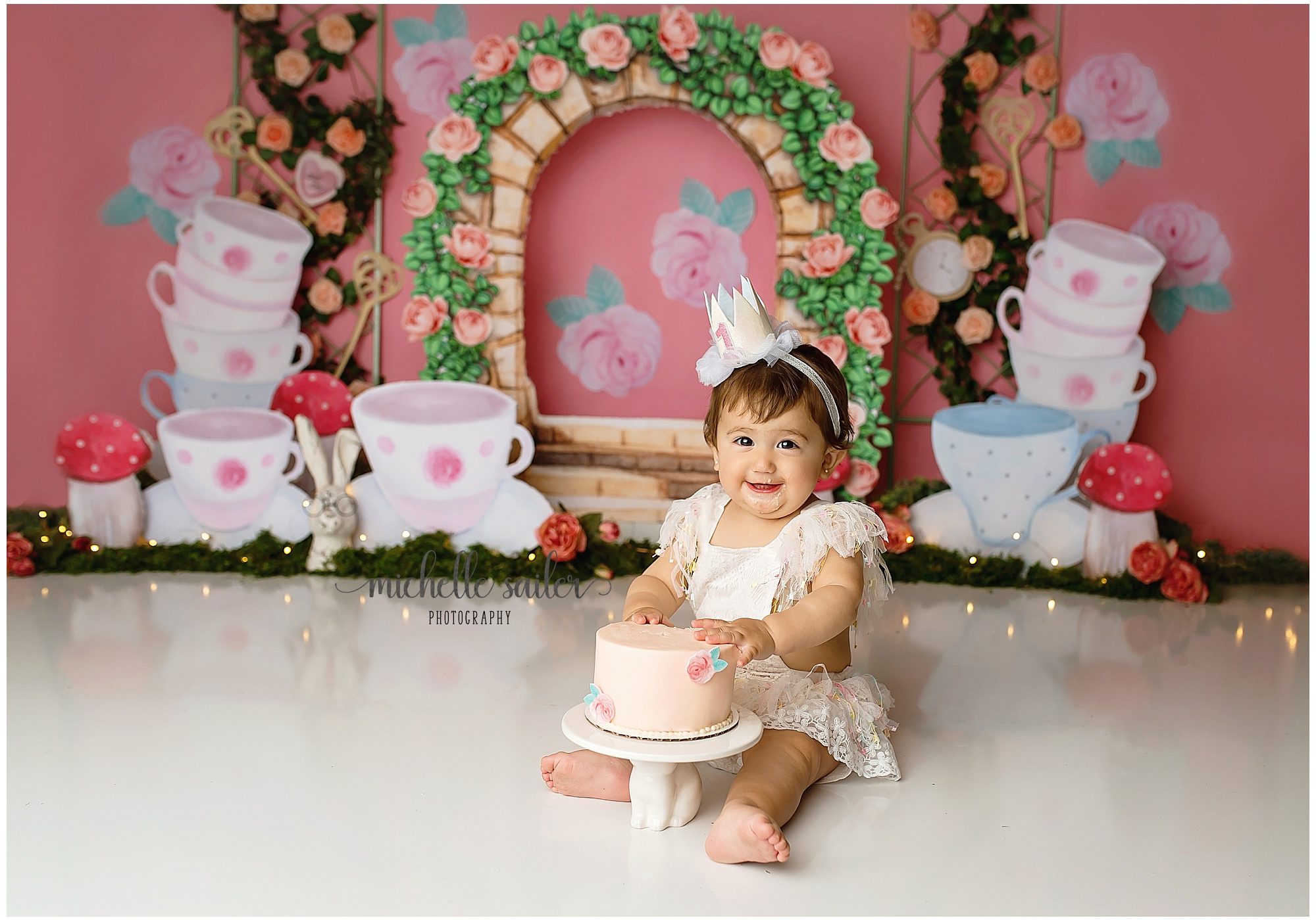 Houston Cake Smash Photography by Michelle Sailer Photography.